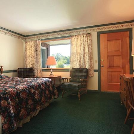 Ladd Brook Inn Pownal Eksteriør bilde