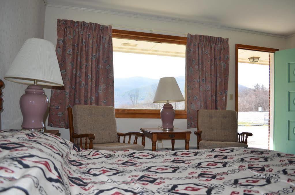 Ladd Brook Inn Pownal Eksteriør bilde